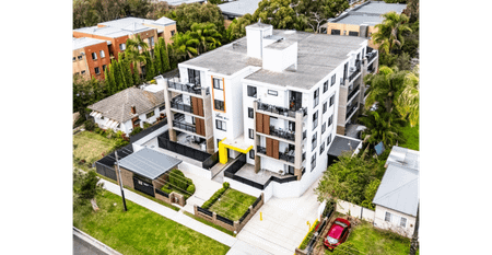 MODERN GROUND FLOOR 1-BEDROOM APARTMENT w. COURTYARD - Photo 2