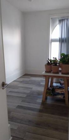 2,700/mth +utilities or best offer, 2 BR., Toronto - Photo 1