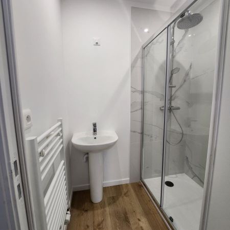 Magnifique T2 meublé quai du wault - Photo 3