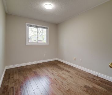 For Lease - 1154 Glen Valley Road, Oakville, Ontario - Photo 2