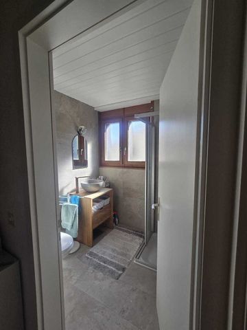 À LOUER - Magnifique duplex 5,5 pièces avec vue panoramique sur le lac - Photo 4