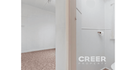 Great Location! - Photo 3