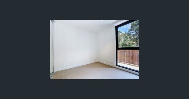 Sophisticated Urban Retreat in the Prestigious Trentwood Residences - Photo 1