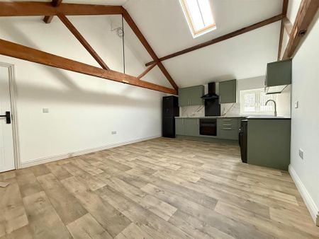 2 bedroom flat to rent - Photo 4