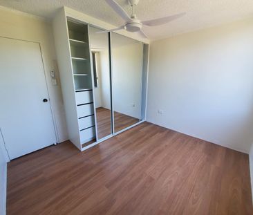 5/11 Watson Esplanade Surfers Paradise - Photo 3