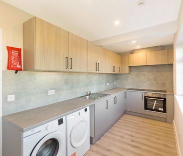 Studio Flat, Broad Walk, SE3 - Photo 4