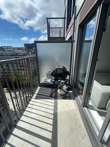 For Lease - 2 Augusta Avenue, Toronto, Ontario - Photo 5