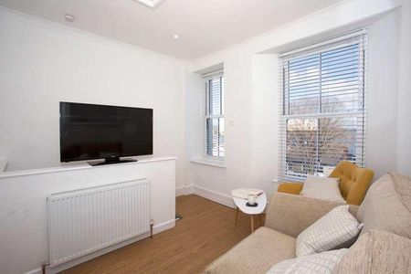 Gyllyng Street, Falmouth, TR11 - Photo 2