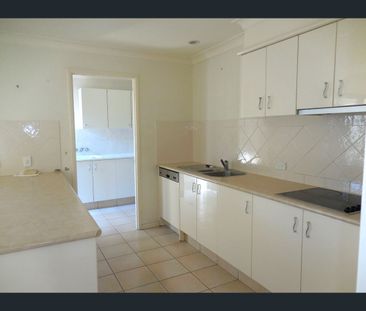 9 Jucara Avenue, Robina, Qld 4226 - Photo 6