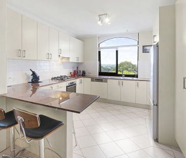 Spacious 3-Bedroom Apartment in Prime Cammeray Location - Photo 4