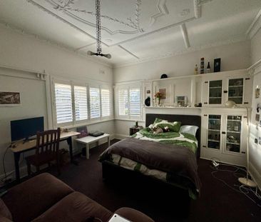 Camberwell - Photo 1