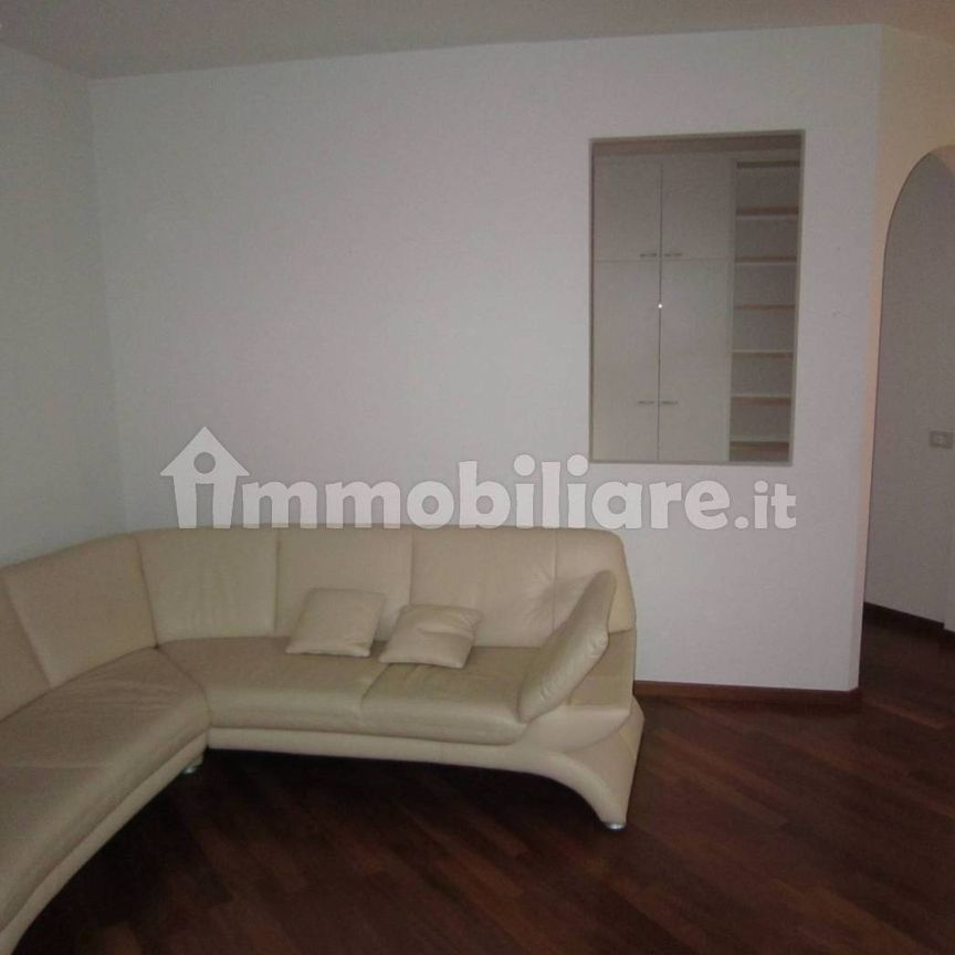 Quadrilocale piazza Gries 17, Centro, Bolzano - Photo 1