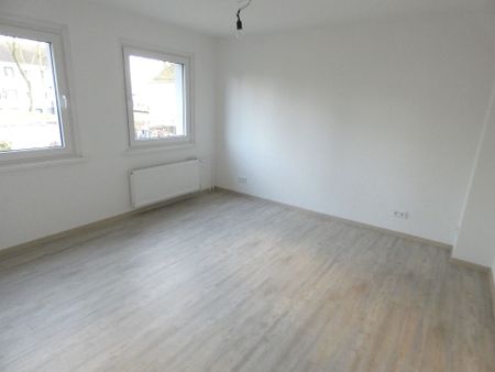 Die perfekte Single-Wohnung mit großem Balkon – wird komplett modernisiert - Photo 2