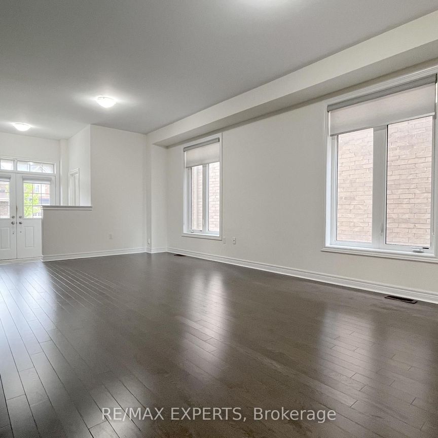 For Lease - 2217 Lozenby Street, Innisfil, Ontario - Photo 1