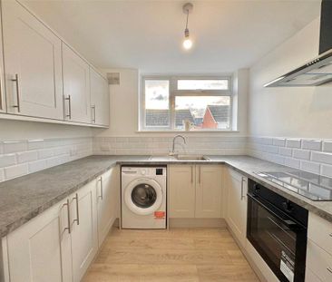 2 bedroom penthouse to rent - Photo 1