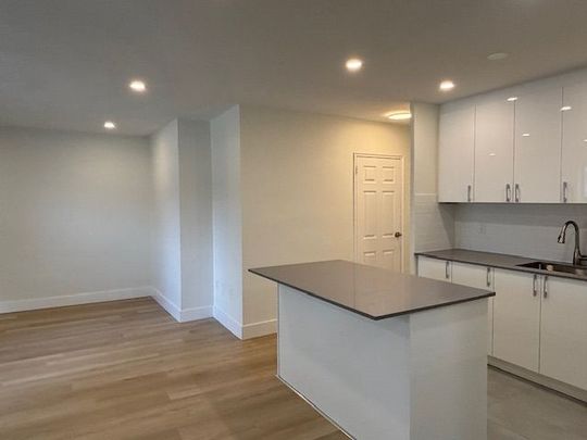 For Lease - 3151 Jaguar Valley Drive Unit# 202, Mississauga, Ontario - Photo 1