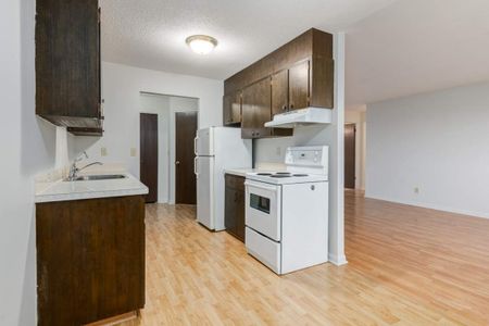 Classic Suite - 1 Bedroom - Photo 2