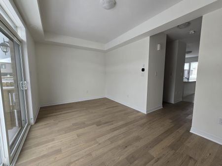 For Lease - 11 Greig Street, Brantford, Ontario - Photo 2