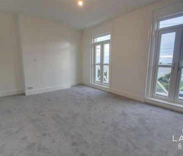 The Parade, CO14 - Photo 4