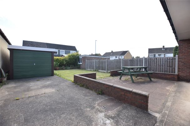 2, Fosse Way, Garforth, Leeds, West Yorkshire, LS25 2JE - Photo 1