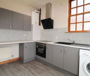 2 bedroom terraced house to rent - Photo 6