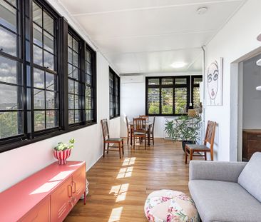 2/37 Hale Street, Townsville City - Photo 1