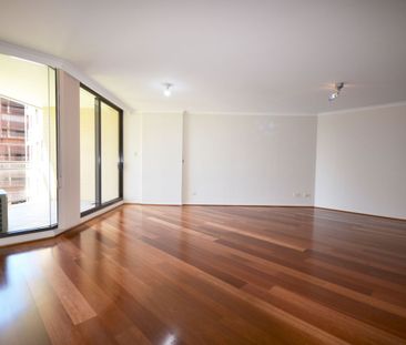 Level8/66 Bowman Street, Pyrmont, NSW 2009 - Photo 4