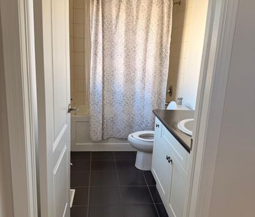 For Lease - 1059 Savoline Boulevard, Milton, Ontario - Photo 6