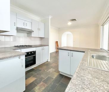 The Perfect Family Home! - Photo 5