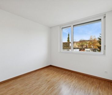 Lichtdurchflutete 3.5 Zimmerwohnung in Sissach - Photo 6