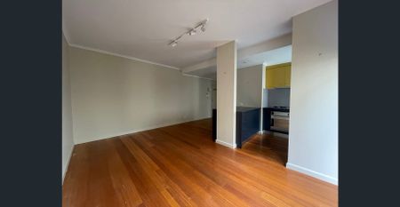 Stylish Coastal Living in the Heart of Elwood - Photo 3