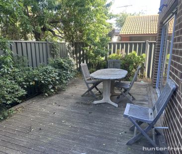 “MODERN LIVING IN PRIME LOCATION” - Photo 1