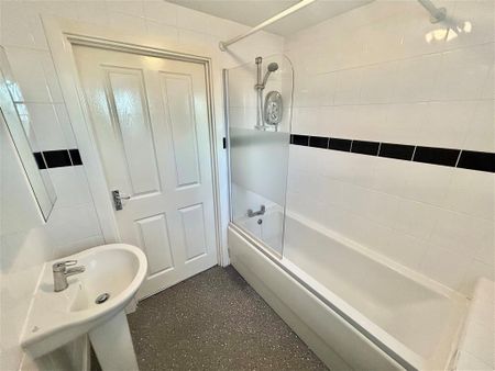 Wessex Drive - Photo 4