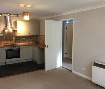 1 bedroom apartment to rent - Photo 2