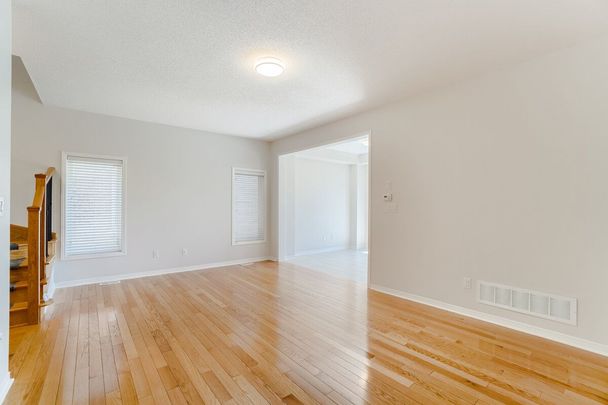 For Lease - 160 Gentile Circle, Vaughan, Ontario - Photo 1