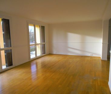 Location Appartement 5 pièces 83m² - Photo 2