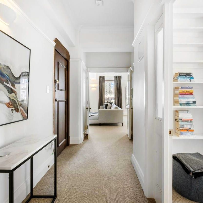 Pet friendly, Spacious Apartment, Prime Auckland CBD Location - Photo 1