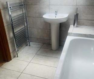 1 bedroom property to rent in Isleworth - Photo 5