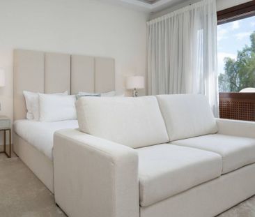 6 bedroom luxury Villa for rent in Marbella, Spain - Photo 2