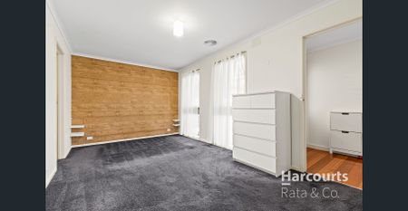 Spacious 3-Bedroom Home in Mill Park - Photo 3