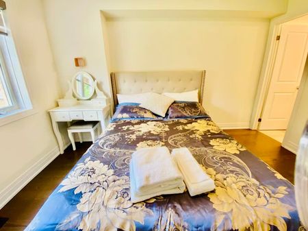 For Lease - 2123 Royal Gala Circle Unit# Backyard Apt, Mississauga, Ontario - Photo 4