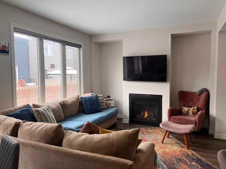 For Lease - 565 RYE GRASS Way, Barrhaven, Ontario - Photo 2