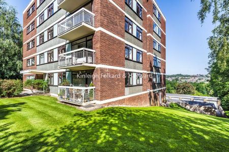 2 bedroom property to rent - Photo 4