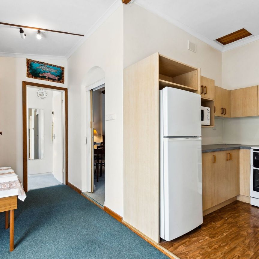 32 Ozone St, Victor Harbor SA 5211 - House For Rent | Domain - Photo 1