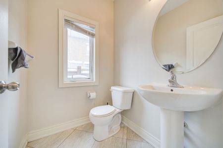 For Lease - 9 Rotondo Crescent, Vaughan, Ontario - Photo 2