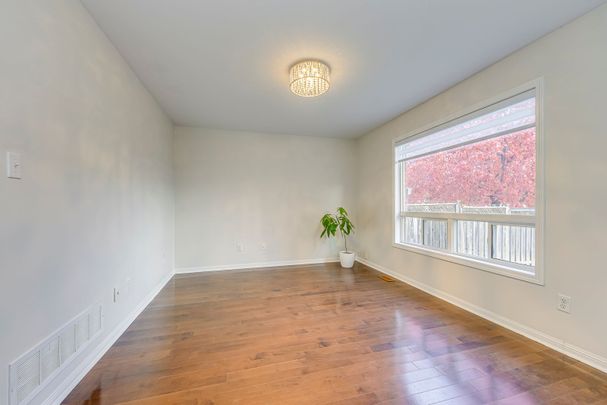 For Lease - 3045 Abernathy Way, Oakville, Ontario - Photo 1