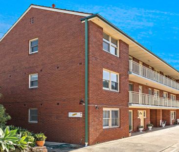 Coastal City Living At Its Best - Photo 6