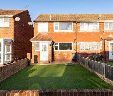 Walmer Gardens, Sittingbourne, Kent, ME10 - Photo 3