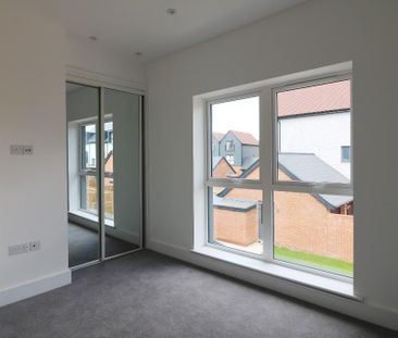 4 bedroom detached house to rent - Photo 1