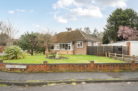 2 bedroom semi-detached bungalow to rent - Photo 2